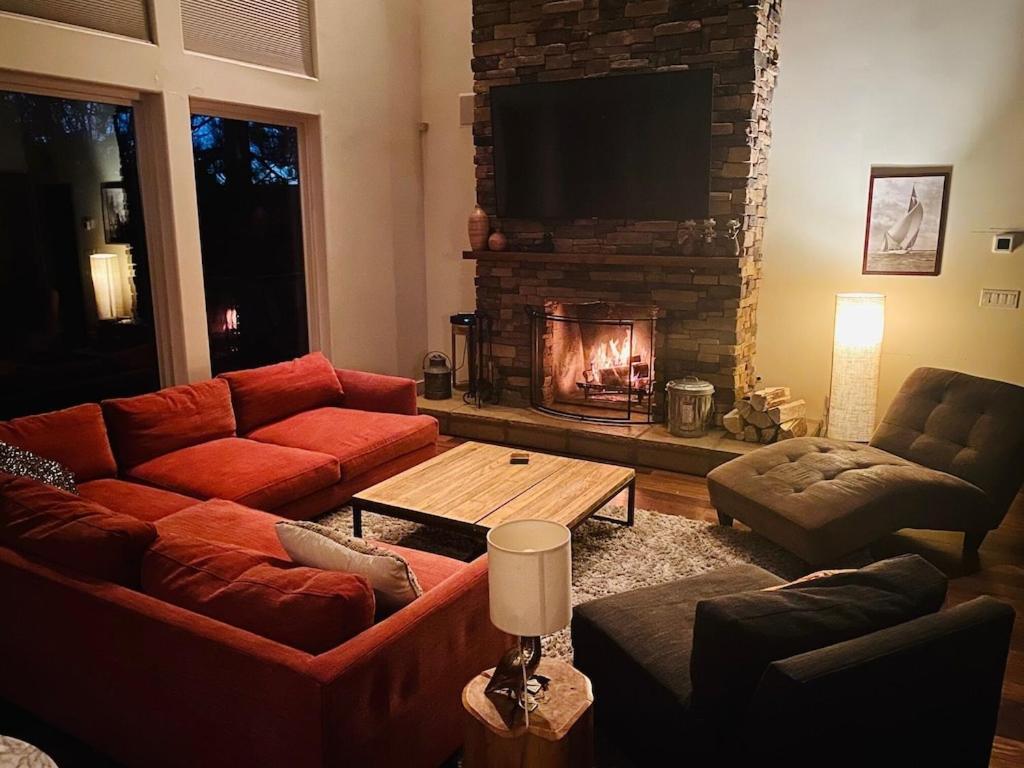 Modern 6 Bedroom Retreat, Stunning Lake Views, Close To Village! Lake Arrowhead Exterior foto